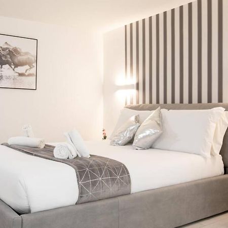 Unforgettable Split Level Jacuzzi Suite Navona - Top Collection Rome Exterior photo